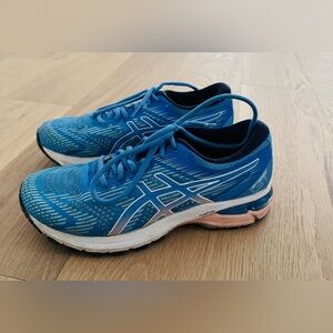 ASICS Women’s GT-2000 8 Running Shoe Sneaker - Size 8